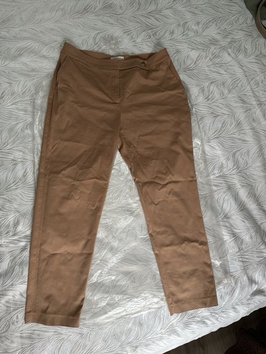 Костьюмы и брюки