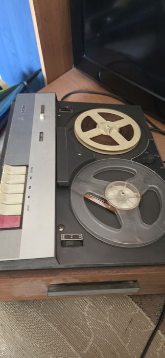 Магнетофон Philips N4308