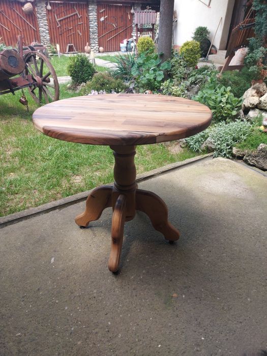 Маса от дърво(кръгла маса)