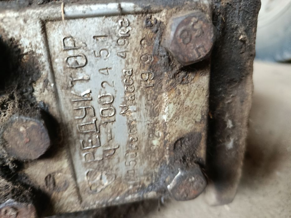 Редуктор ч 100  ц2у 160