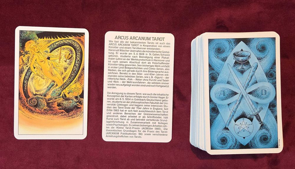 Таро комплект Arcus Arcanum + отделна книга Der Lombardische Tarot