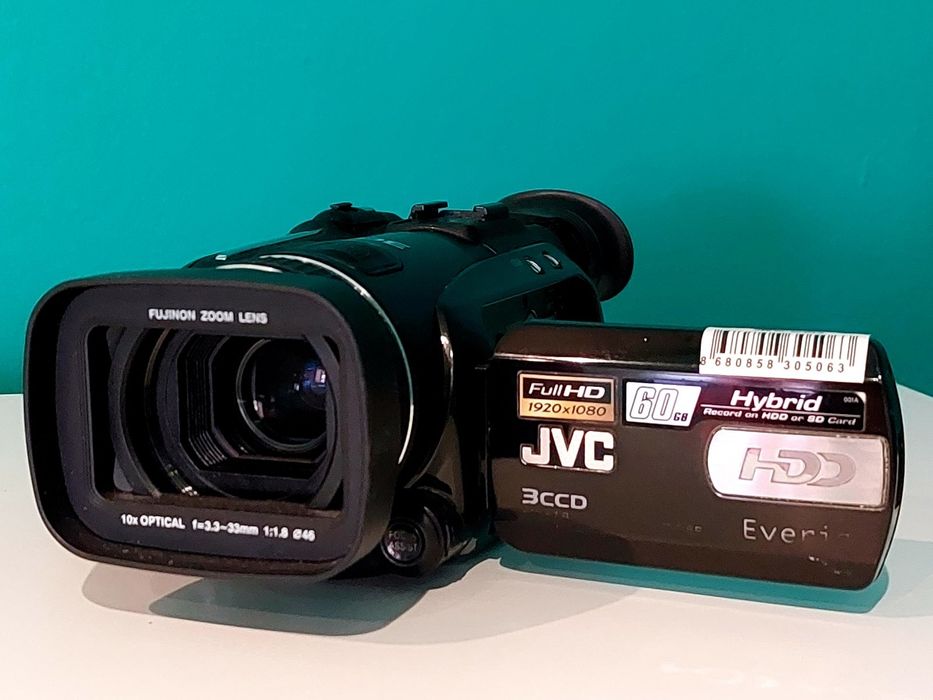 Видеокамера JVC Full HD