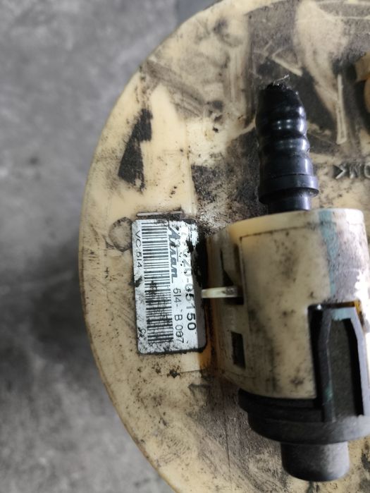 Помпа в резервоар за Toyota Avensis III T27,T29 2.0D