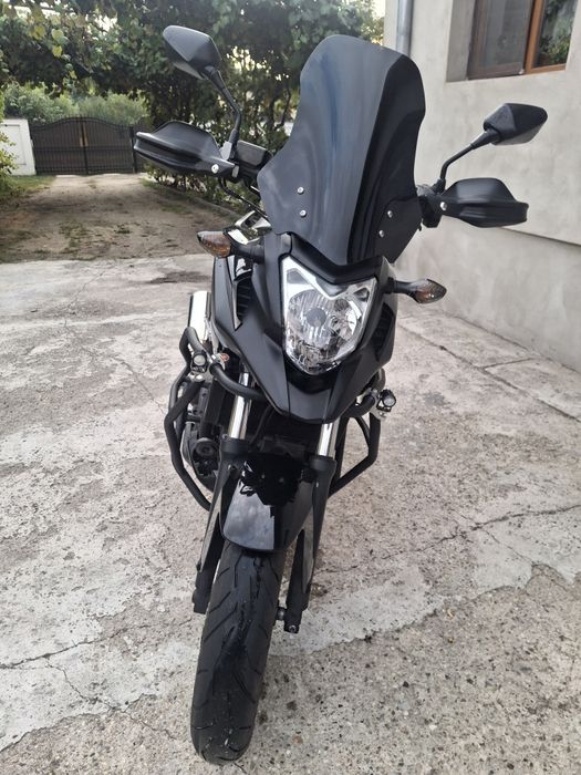 Vând sau schimb  Honda  NC 750XD