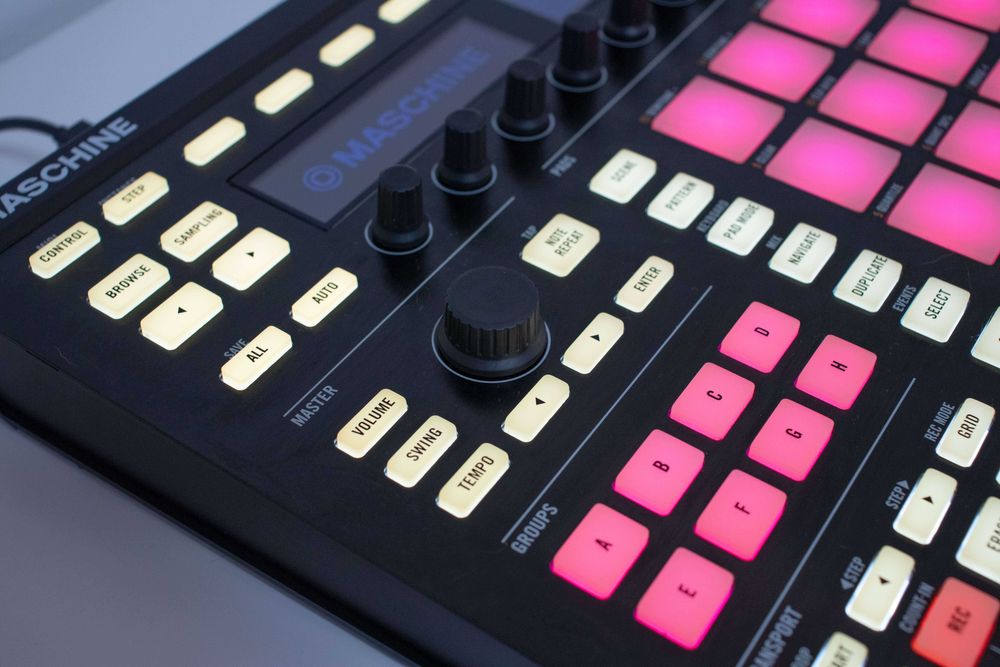 Native Instruments Maschine MK2