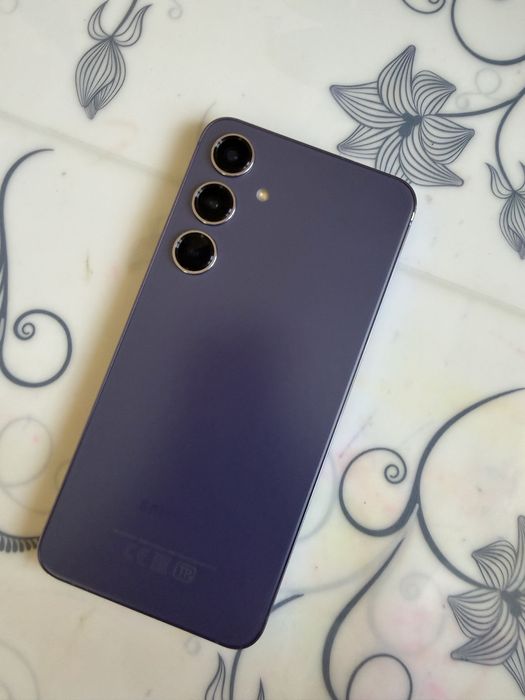 Продам Samsung s24+ 12/256