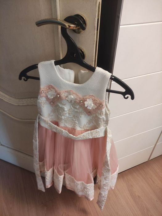 Платье на девочку