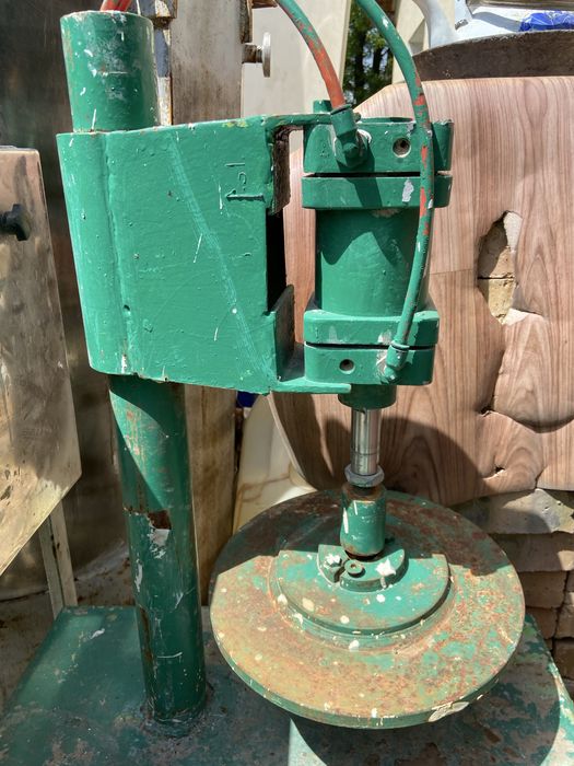 Воздушный пресс станок