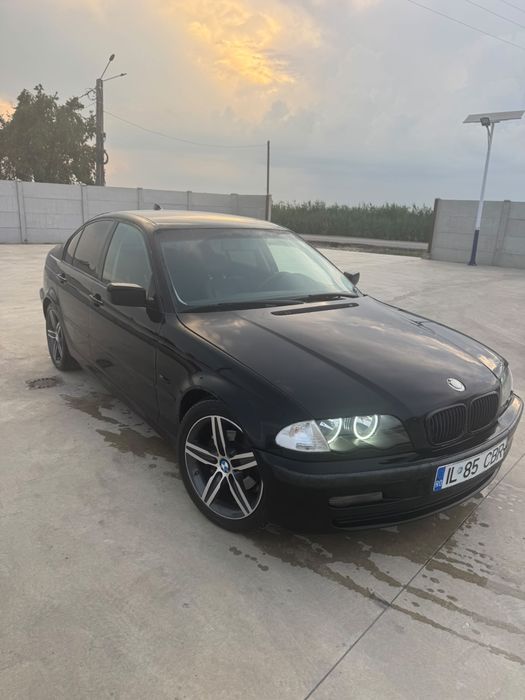 BMW 3 Series 2002 — imagine 3