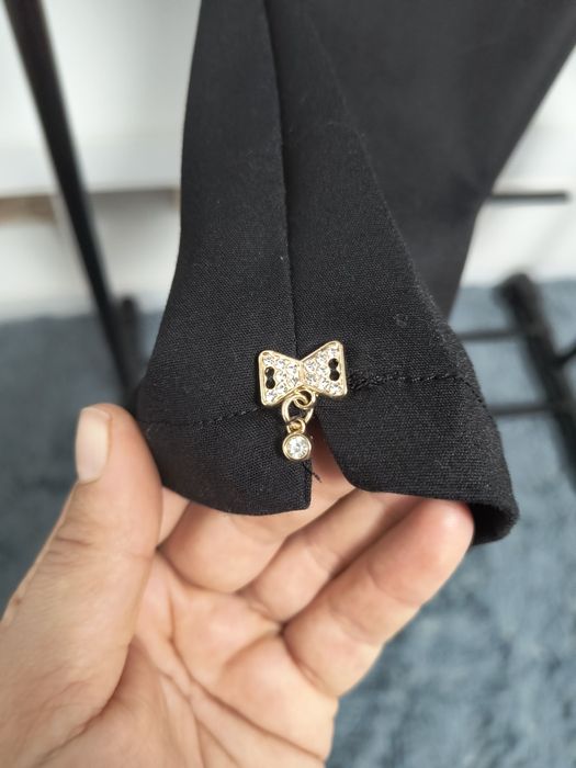 Vând pantaloni stil elegant