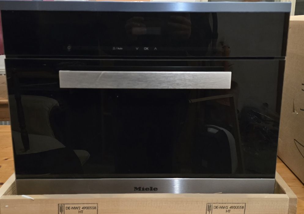 Cuptor cu Aburi Miele DG 6200 Nou!