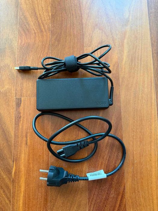 ThinkPad Pro Docking Station (40AH) + оригинално зарядно 135w