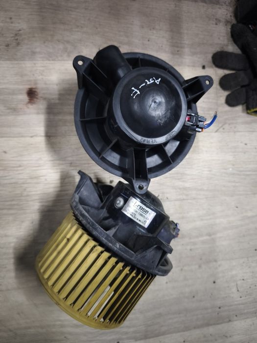 Моторчик печки Ниссан Инфинити