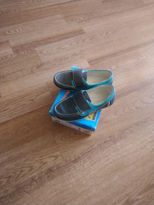 Продам детские кожаные  макасины