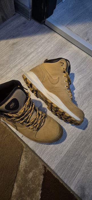 Ghete Nike Manoa