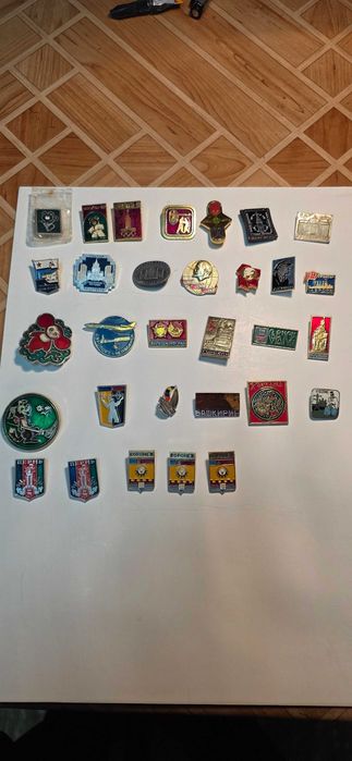 Продавам лот значки от бившия СССР