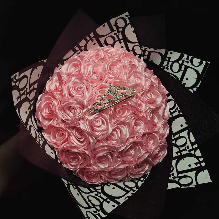 Buchete trandafii din satin