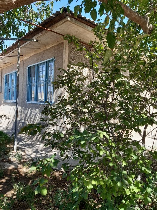 Продаётся коттедж в г. Навои аэропорт.