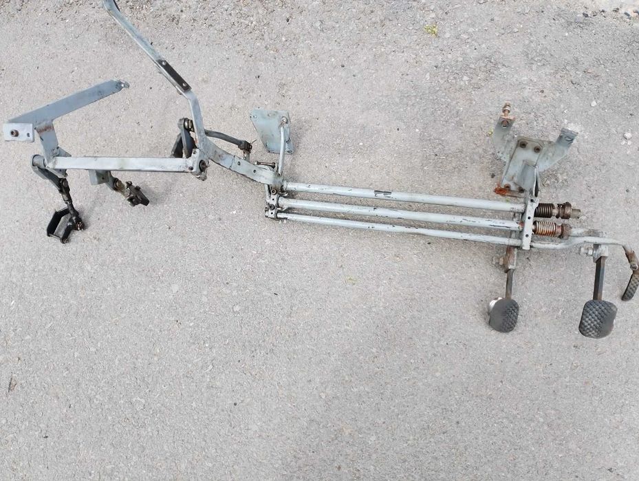 Продавам педали за Toyota Yaris 2009 г.