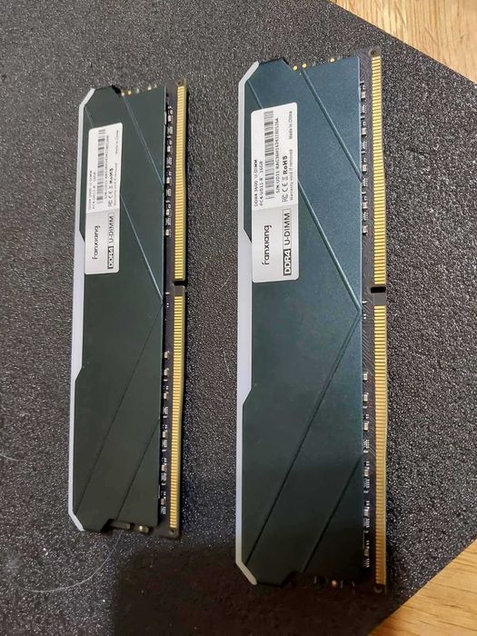 32GB 3600Mhz CL18 - Fanxiang RGB