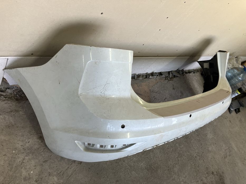 Задна броня за Фолксваген Тауран Volkswagen Touran 2010-2015г 2бр