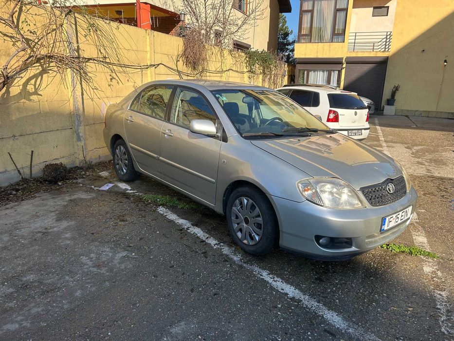 Toyota Corolla  1.6 Benzina  16 valve VVT-i an 2005