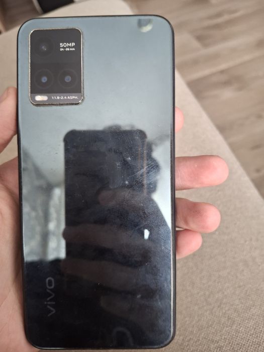 продаю телефон Vivo Y33s