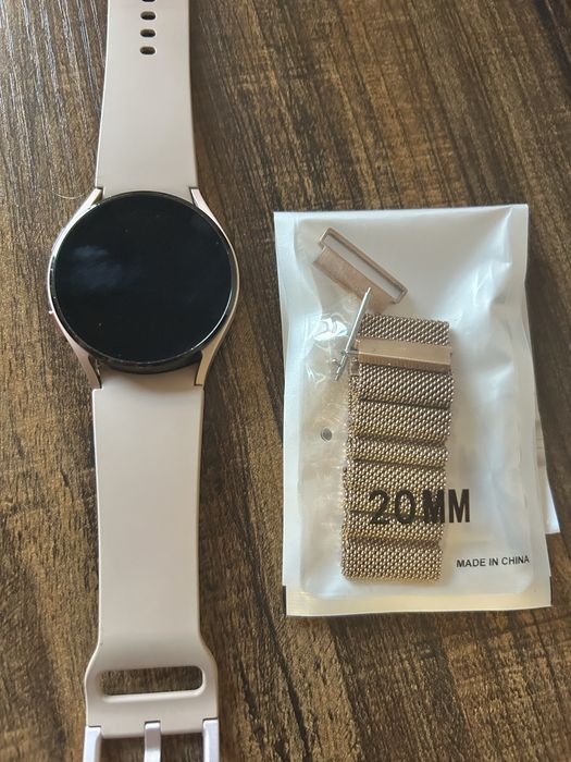 Samsung Galaxy Watch 4 - Pink Gold - 40 mm