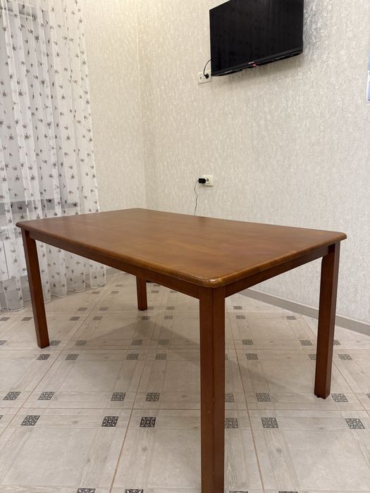 Стол со стульями