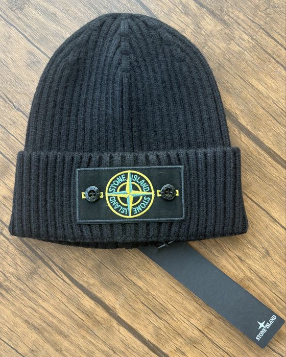 Шапка Stone Island няколко цвята