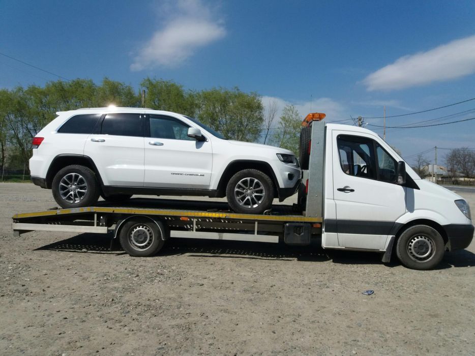 Tractari Auto Utilaje Roman