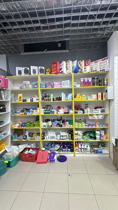 Продается торговые стеллажи полки