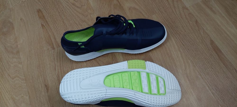 Adidași Under Armour Noi