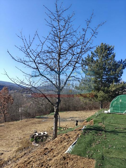 УПИ - 918 м2 с уникална панорама