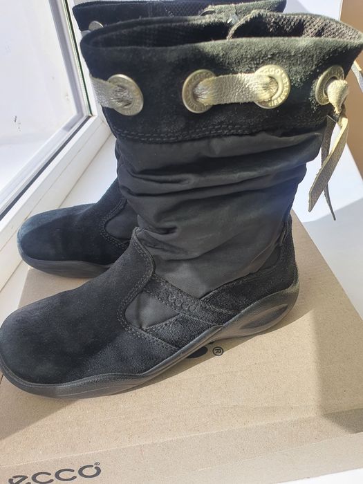 Продам сапожки Ecco