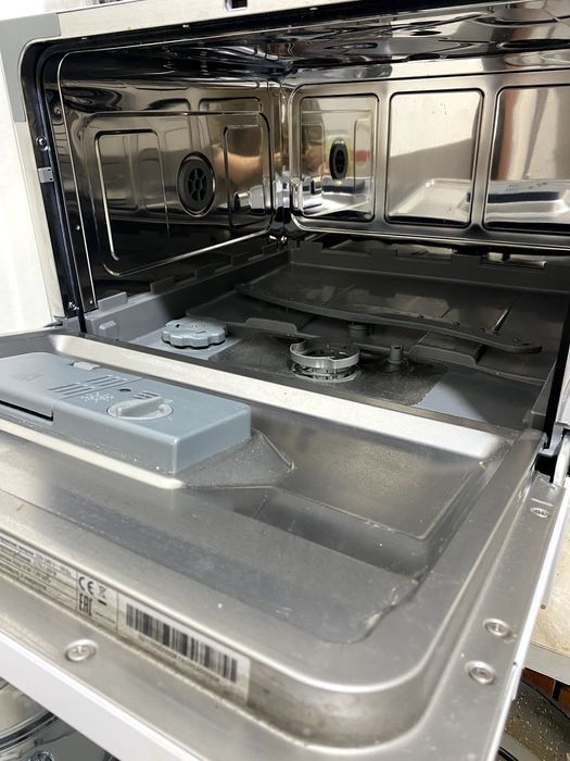 Посудомоечная машина Midea MCFD55200W