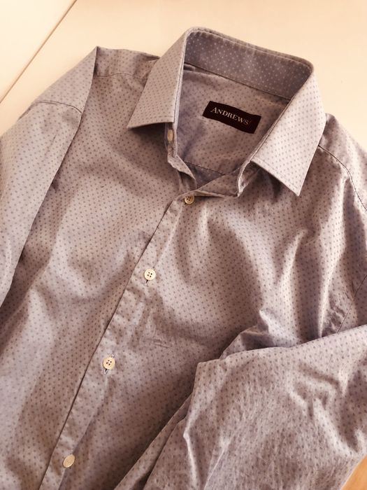 Костюм с аксесоари и риза