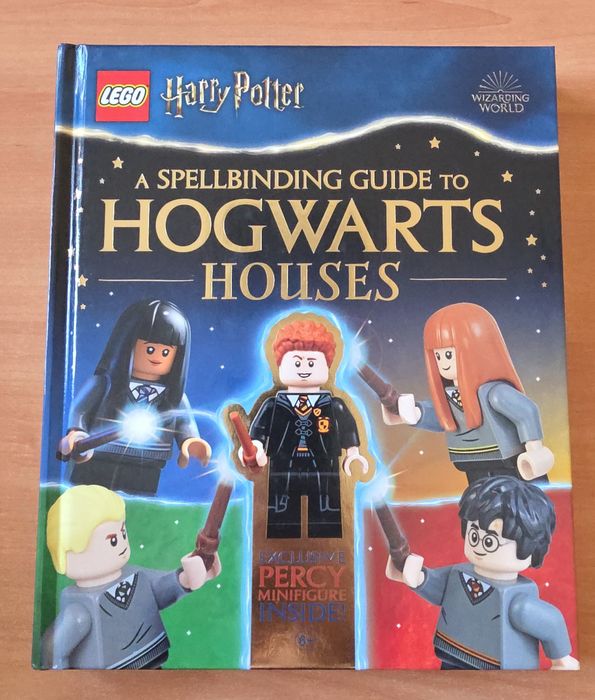 Две LEGO Harry Potter книги - Magical Treasury и  Spellbinding Guide