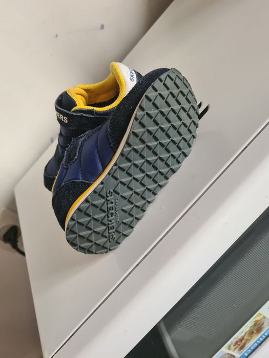 Кроссовки скечеpс