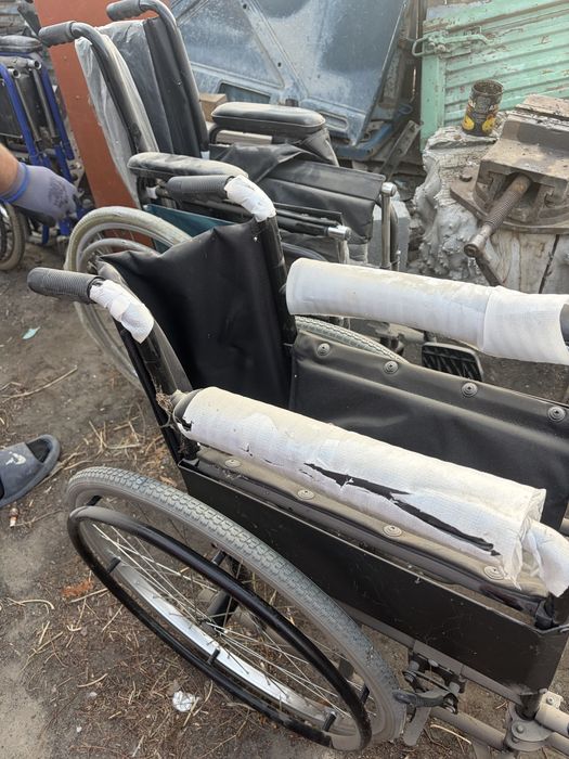 Продам инвалидные коляски
