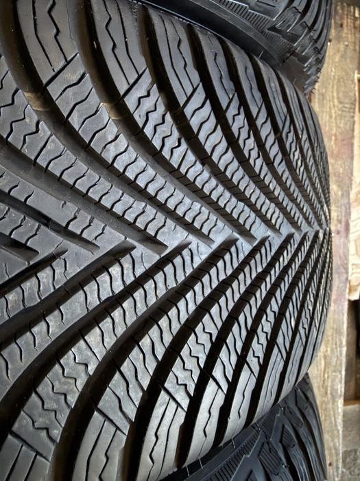 SET 4 Anvelope Iarna 215/55 R17  Michelin Alpin 5