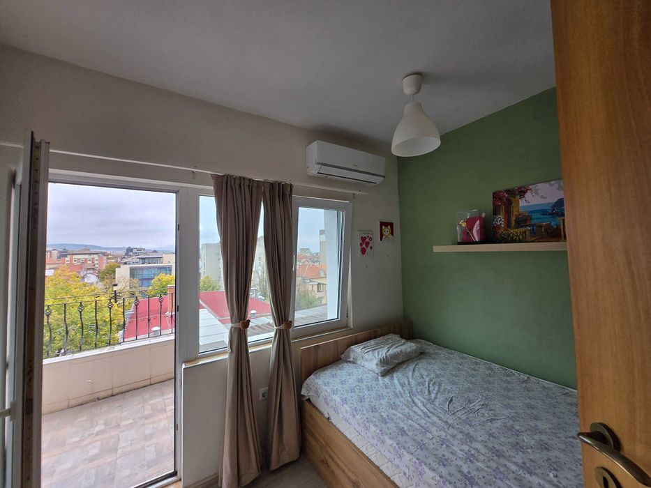 Кантора Триумф продава мезонет в централна част на гр. Казанлък