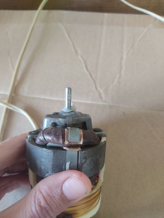 Электромоторчик.