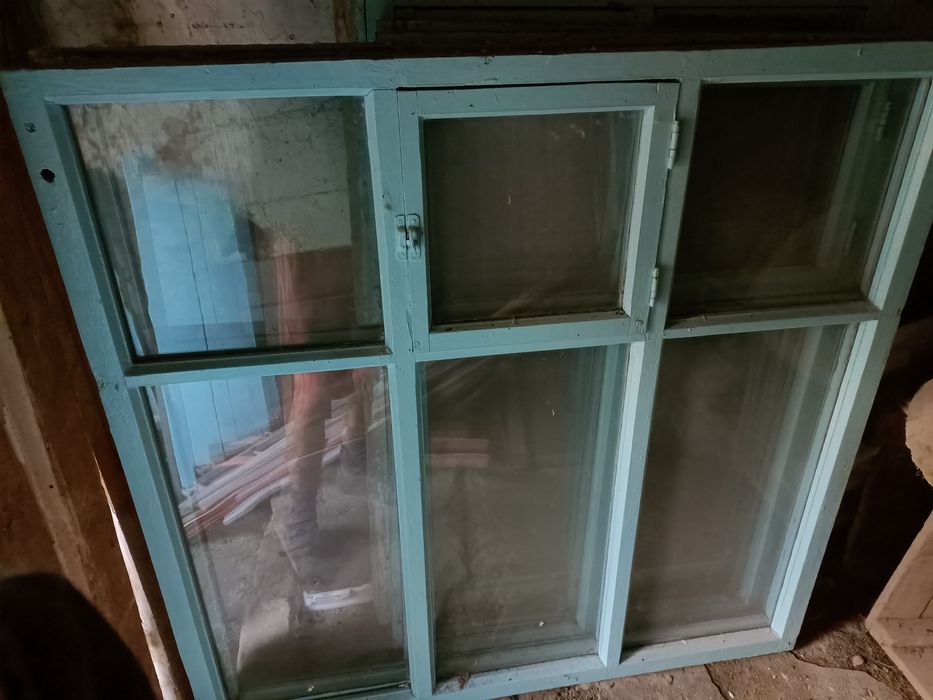 Деревянные двери и окна б/у