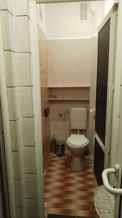 Дава се под наем Етаж от къща в Пловдив, Център - 50 кв.м за 300 € - Снимка #2