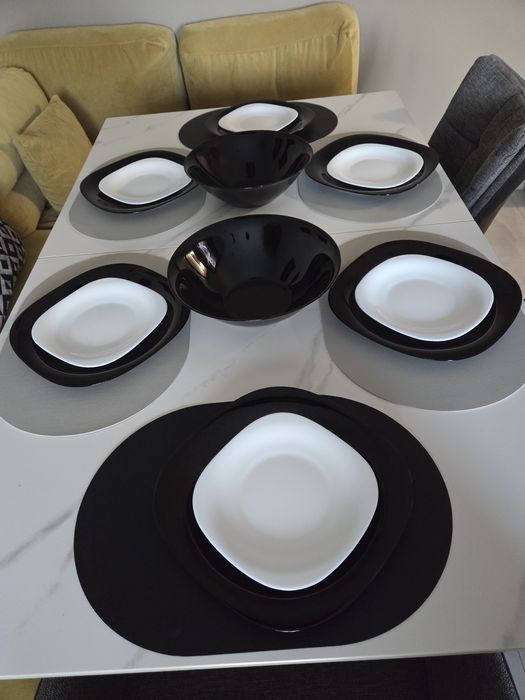 Сервиз за хранене 36 части и две големи купи