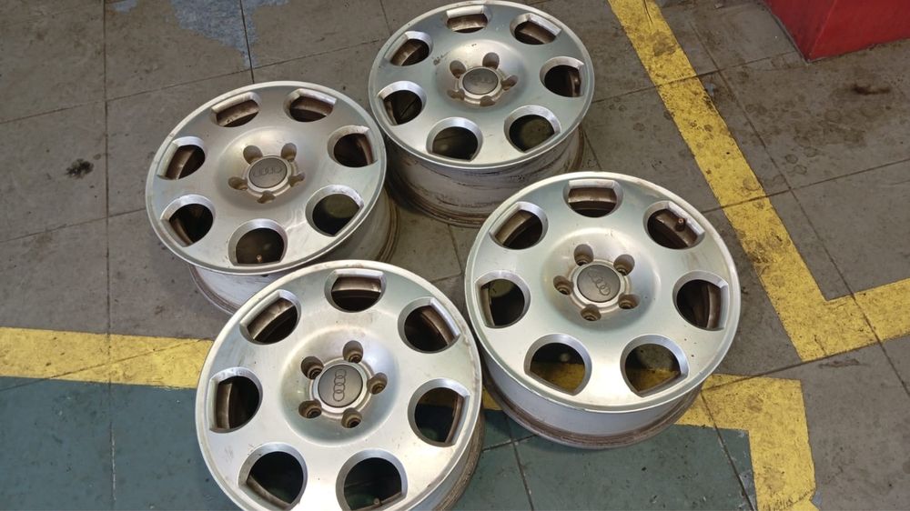 Genti aluminiu Audi R16