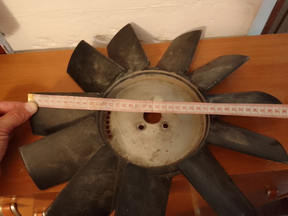 лопасть, винт, пропеллер.