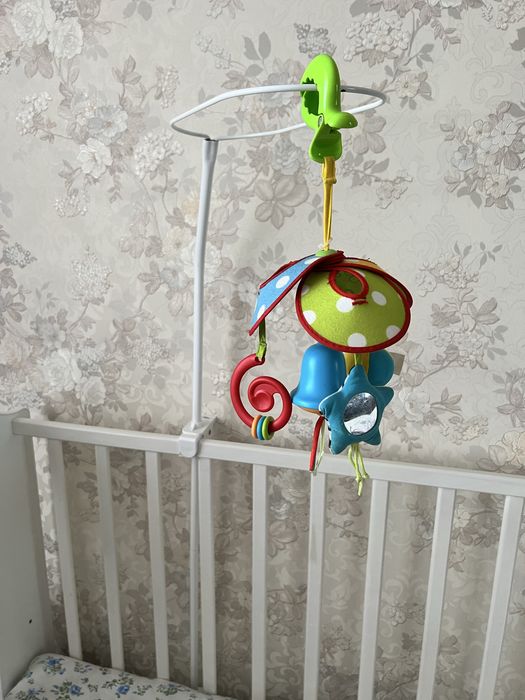 Продам манеж для малыша, прочный и чистый