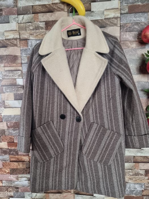 Пальто Тёплый С размер Отличном состоянии дефект нету 
Юнусобод 17-ква